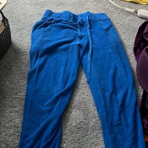 hello selling these blue pants from juicy couture!